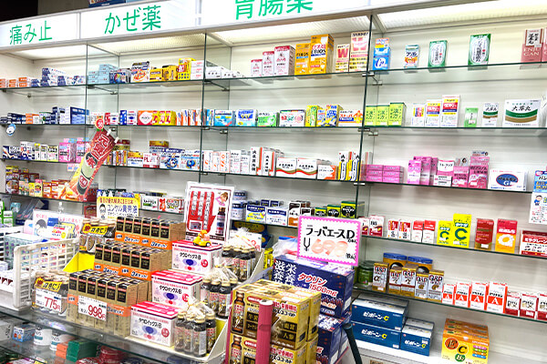 大正薬局の店内画像